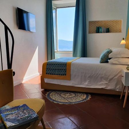 Bella Vista House-Sorrento Coast - Free Parking-Solarium Apartment Vico Equense Exterior photo