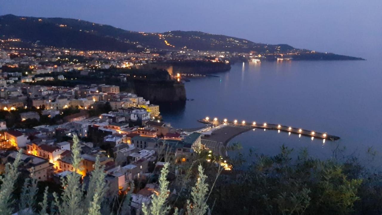 Bella Vista House-Sorrento Coast - Free Parking-Solarium Apartment Vico Equense Exterior photo