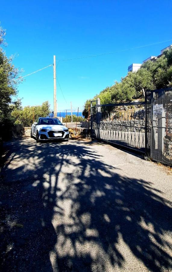 Bella Vista House-Sorrento Coast - Free Parking-Solarium Apartment Vico Equense Exterior photo